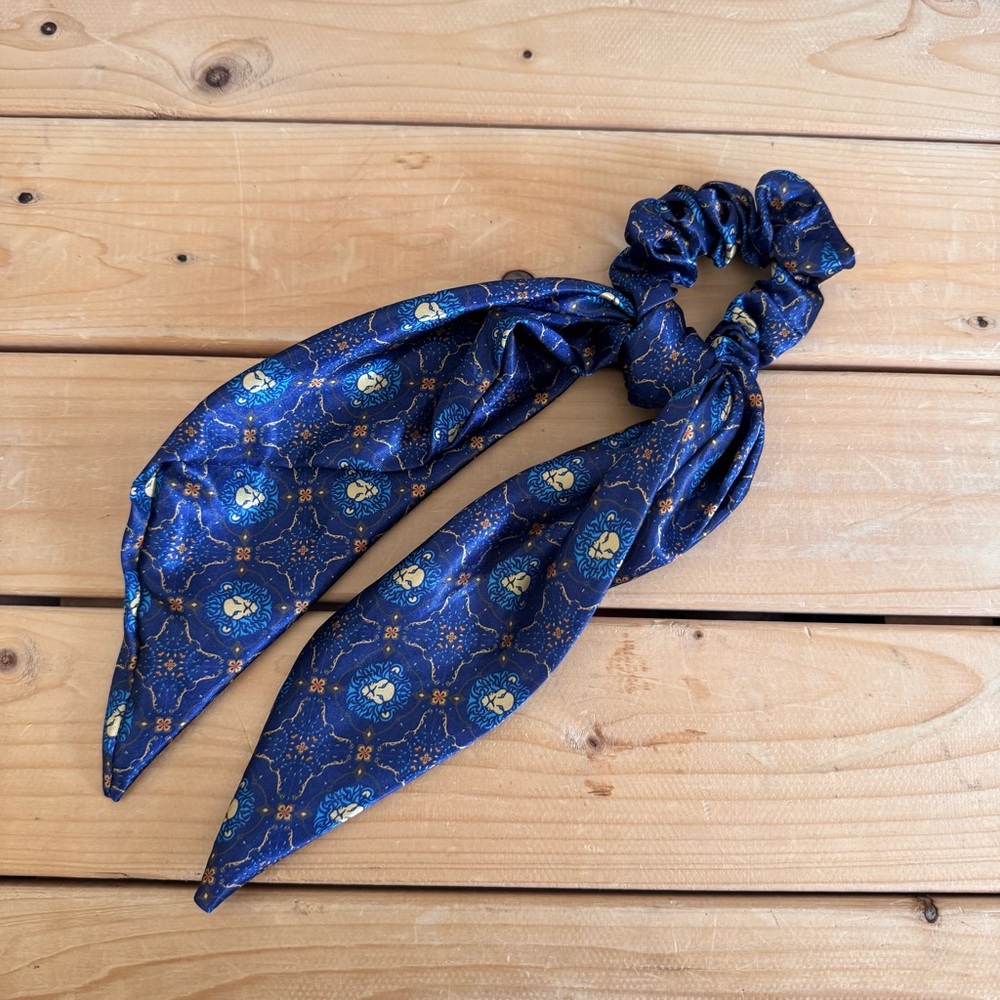Fairyloot ribbon hair scrunchie